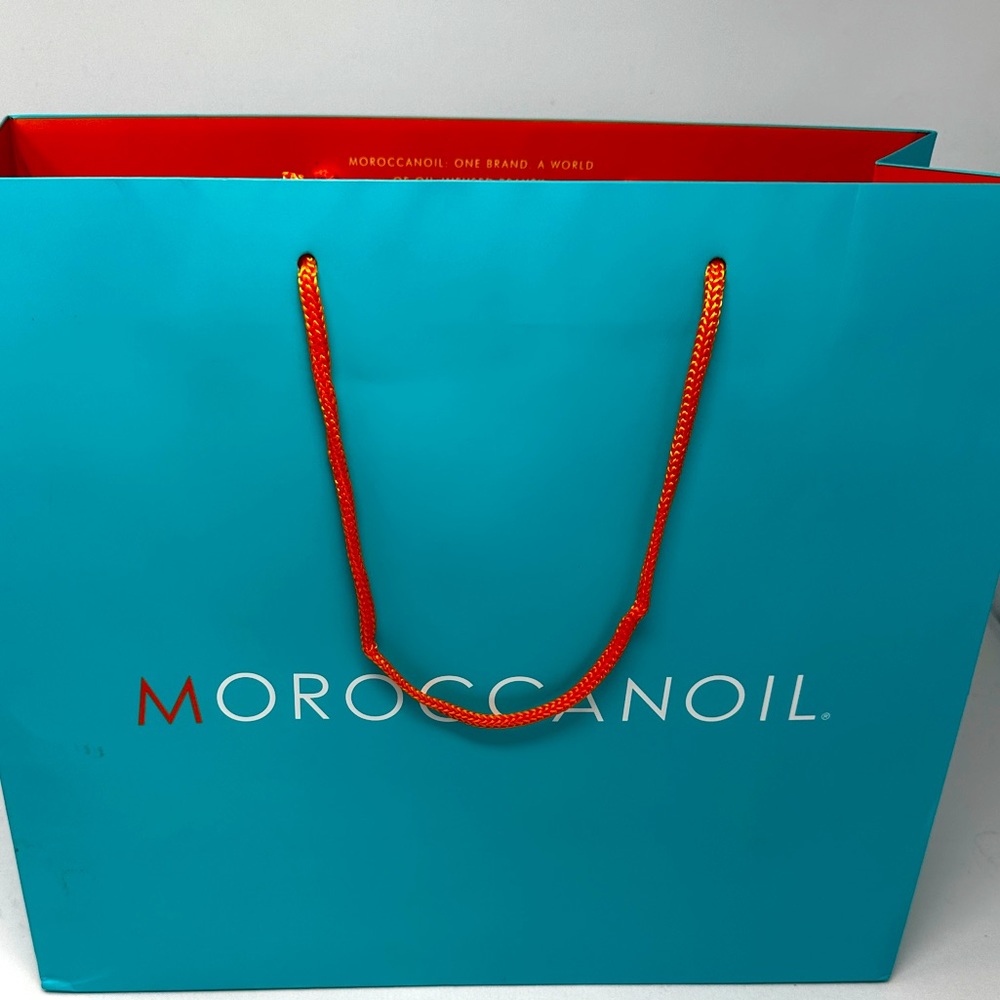 🔥 Moroccan oil, large gift bag